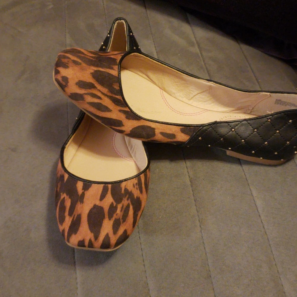 Shoes - Picture 2 of 2